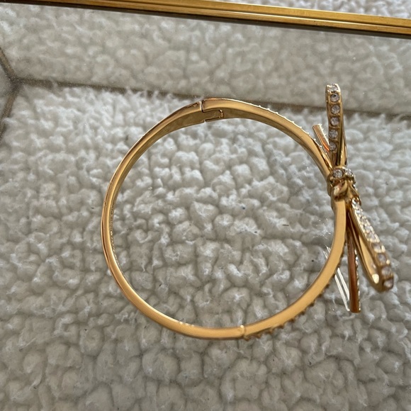 Kate Spade ribbon bow bangle bracelet & earring set - Picture 6 of 9